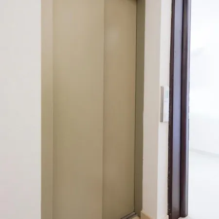 Appartement Saint Julian - Lovely With Terrace - Cityapartmentstay *