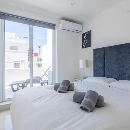 Saint Julian - Lovely With Terrace - Cityapartmentstay Apartamento *