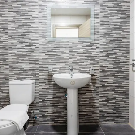 Saint Julian - Lovely With Terrace - Cityapartmentstay Saint Julian's