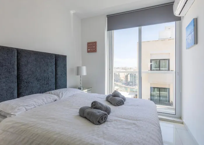 Saint Julian - Lovely With Terrace - Cityapartmentstay アパート