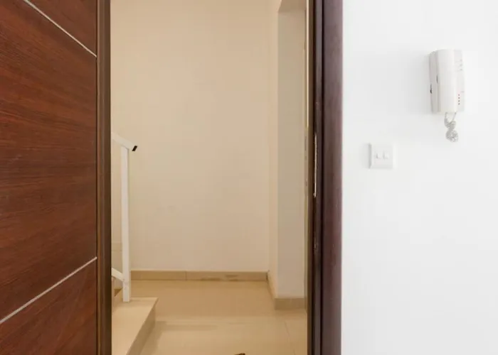 Saint Julian - Lovely With Terrace - Cityapartmentstay アパート Saint Julian's